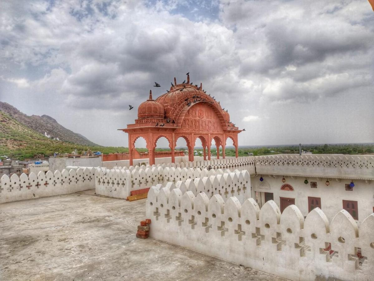 فندق Malpura في  Tordi Garh المظهر الخارجي الصورة